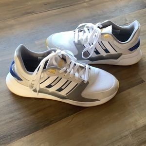 Men’s adidas size 10